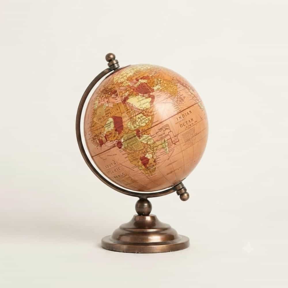 giobe-07 Globe With Iron Arc - Image 1